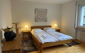 Cozy, Sunny, City Center 1 Bedroom Flat